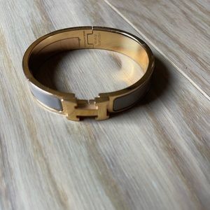 Hermes clic H bracelet Marron Glacé